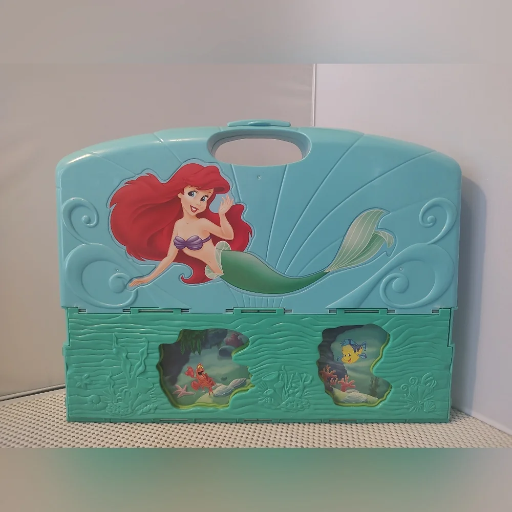 Disney Little Mermaid Underwater Castle Pop Up Pack And Go Toy Gently Used